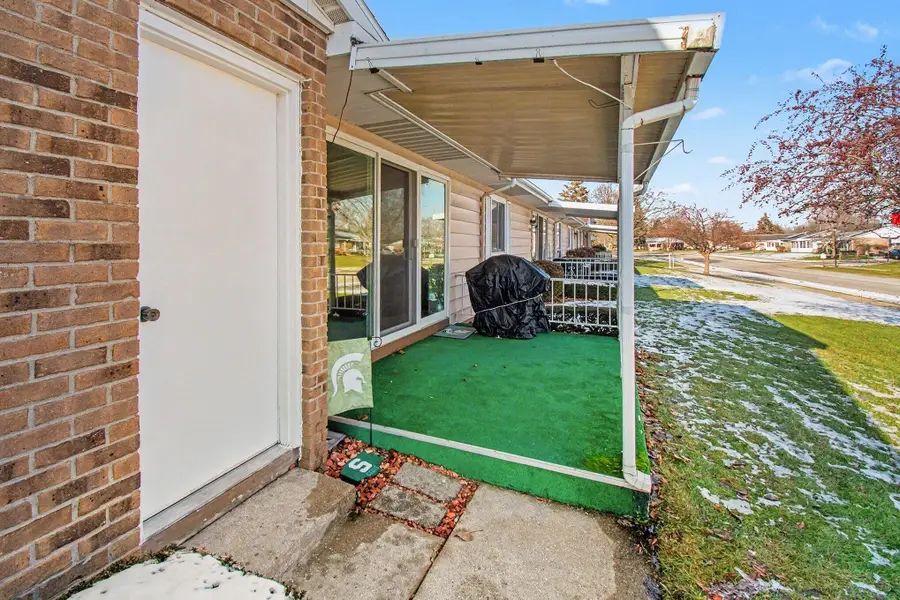 5961 Leisure South Drive SE, Kentwood, MI 49548 - Image #2