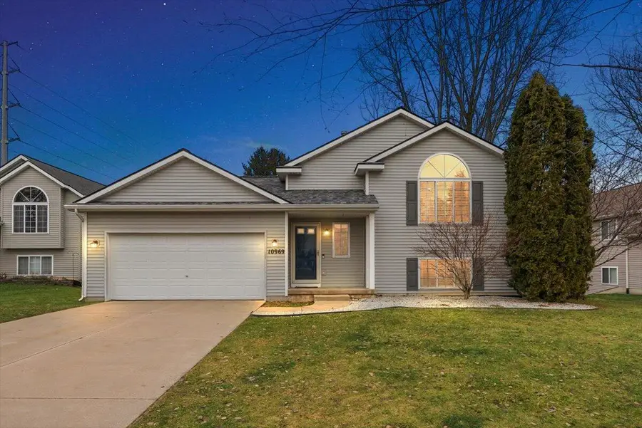 10969 Wood Run, Zeeland, MI 49464 - Image #2