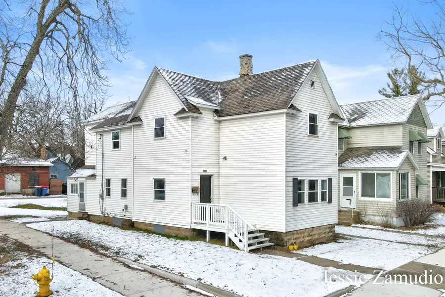 1001 Lincoln Avenue NW, Grand Rapids, MI 49504 - Image #2
