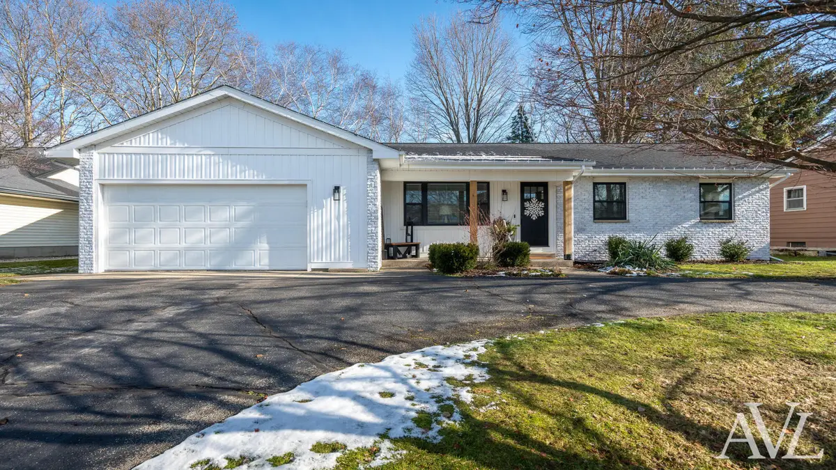 3728 Socorro Drive SW, Grandville, MI 49418 - Image #1