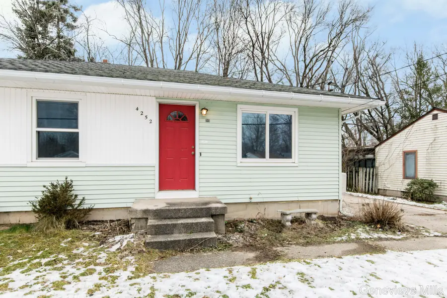 4252 Lester Drive NE, Northview, MI 49525 - Image #3