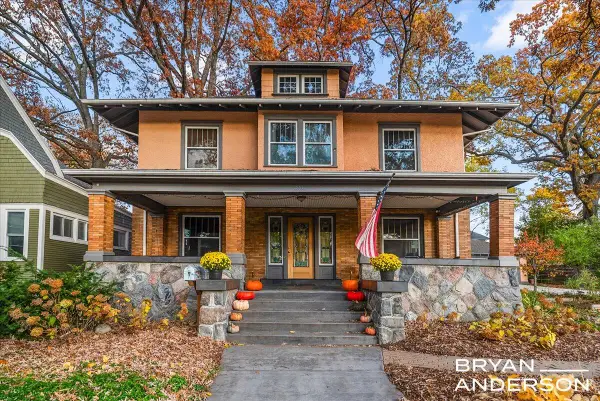 356 Woodmere Avenue SE, GrandRapids, MI 49506