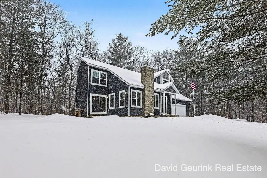 2779 E Holton Whitehall Road, Blue Lake, MI 49457 - Image #2