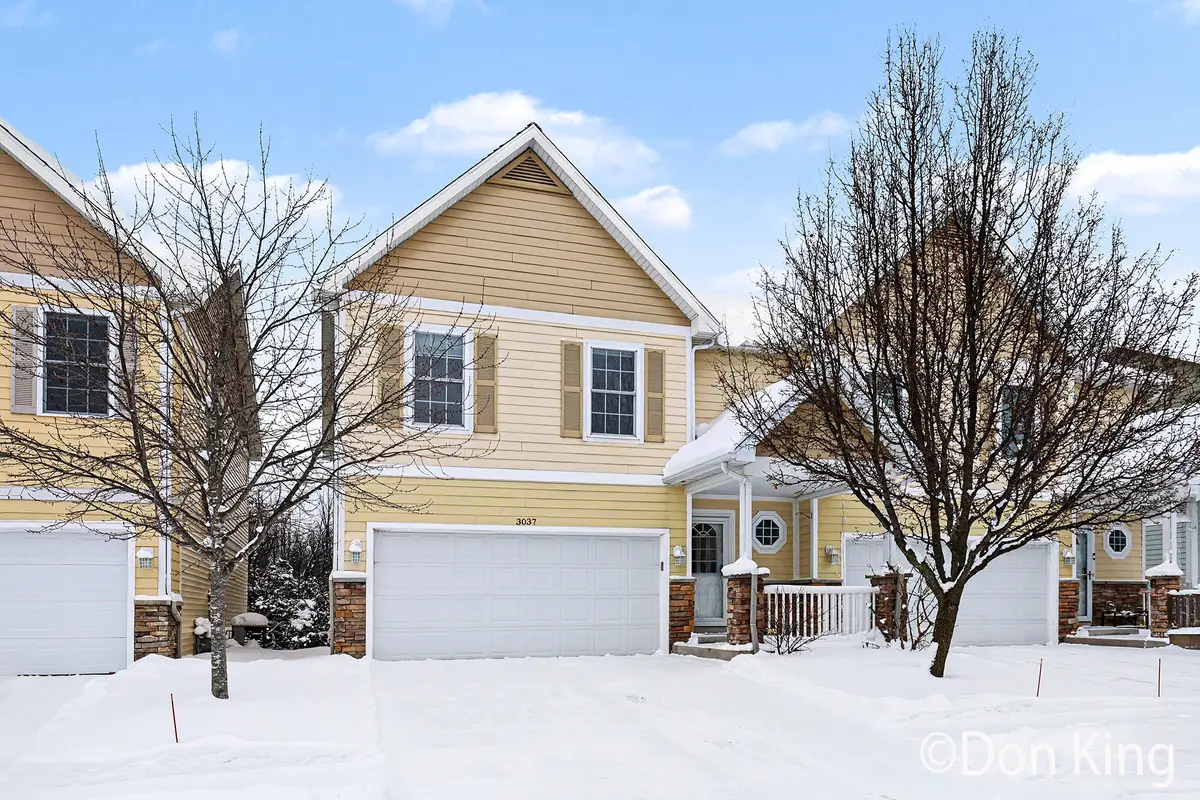3037 Ledgestone Place NE, Grand Rapids Charter Township, MI 49525 - Image #1