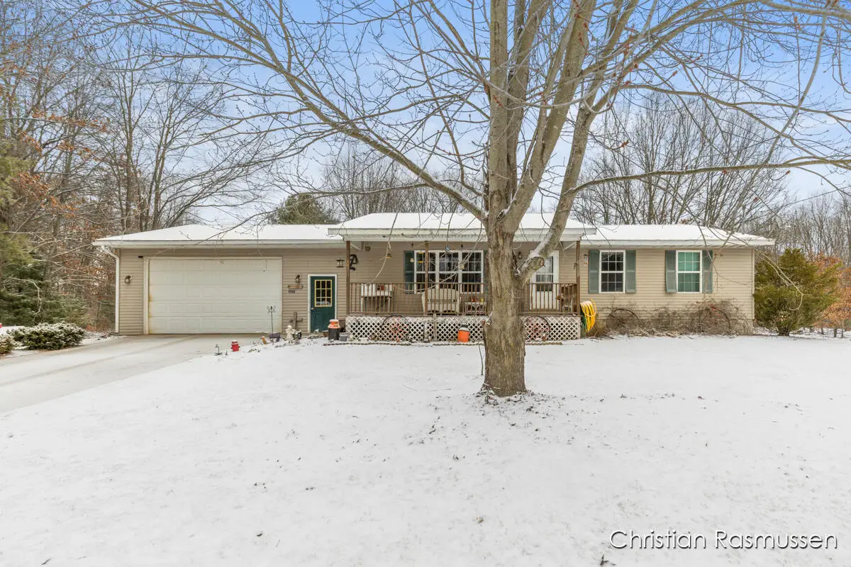 11109 Adams Hall Drive, Greenville, MI 48838 - Image #1