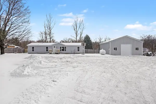5900 E 36th Street, WhiteCloud, MI 49349