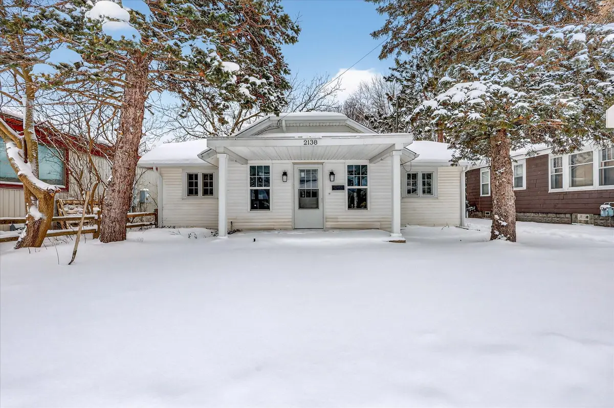 2138 Edgewood Avenue NE, Grand Rapids, MI 49505 - Image #1