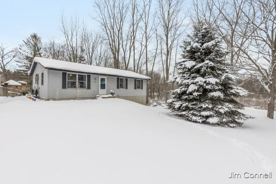 12189 Reyburn Drive NE, Sparta, MI 49345 - Image #2
