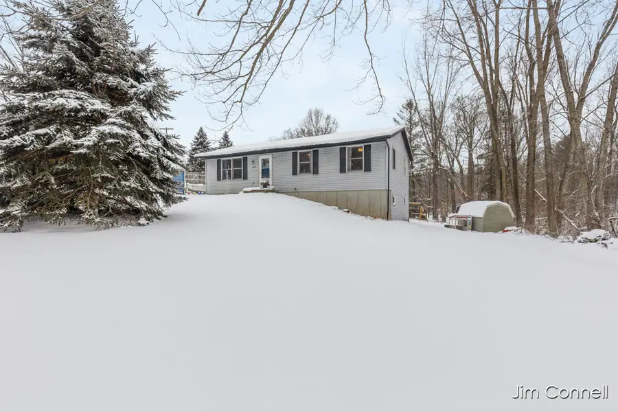 12189 Reyburn Drive NE, Sparta, MI 49345 - Image #3