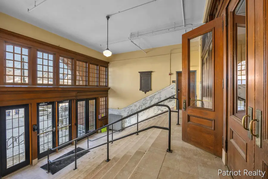 600 Broadway Avenue NW Unit: 204, Grand Rapids, MI 49504 - Image #3