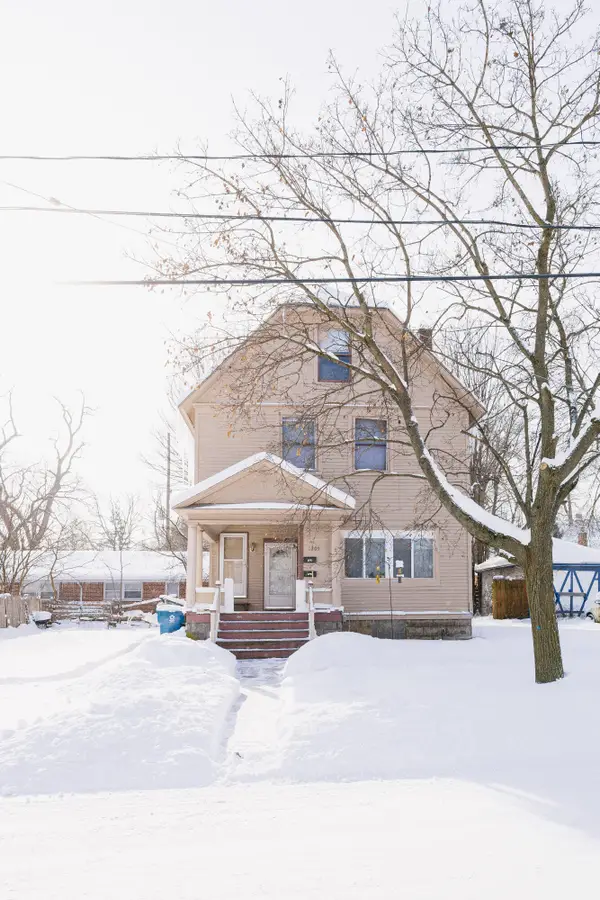 1209 Jefferson Avenue, Kalamazoo, MI 49006