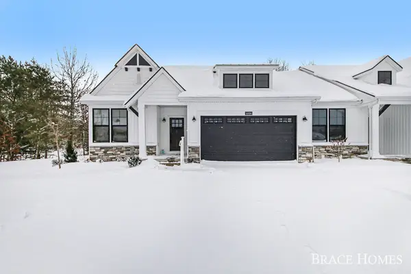 14696 Pine Dew Drive, GrandHaven, MI 49417