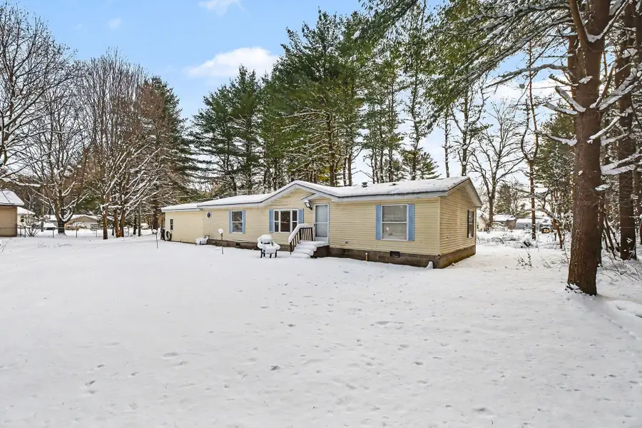 710 Edgecreek Drive, Wayland, MI 49348 - #3