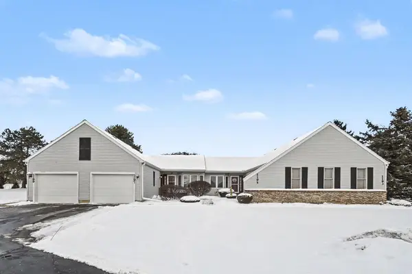 1197 Sunview Drive Unit: 14, StJohns, MI 48879