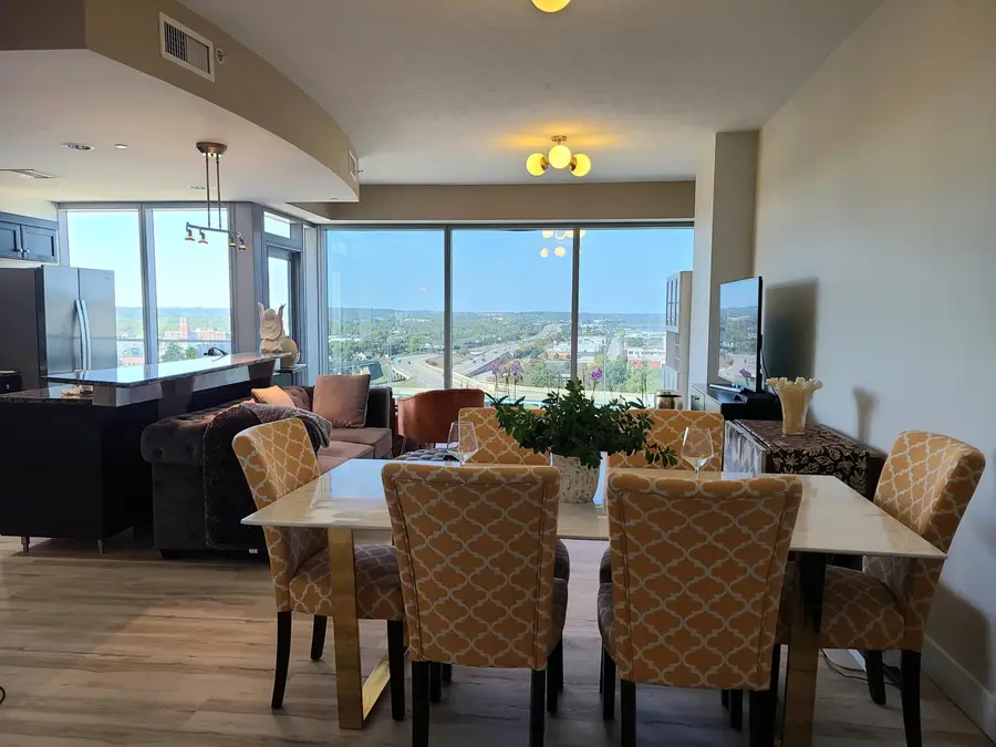 335 Bridge Street NW Building: 0 Unit: 1005, Grand Rapids, MI 49504 - Image #3