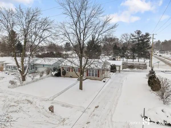 5186 Mildred Avenue SE, Kentwood, MI 49508