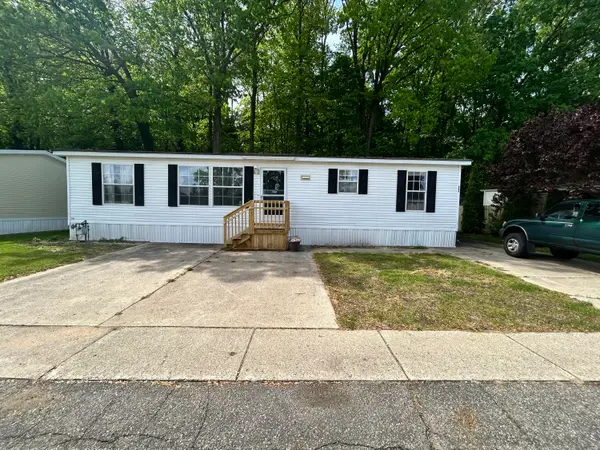 668 Hansel Street NW, ComstockPark, MI 49321