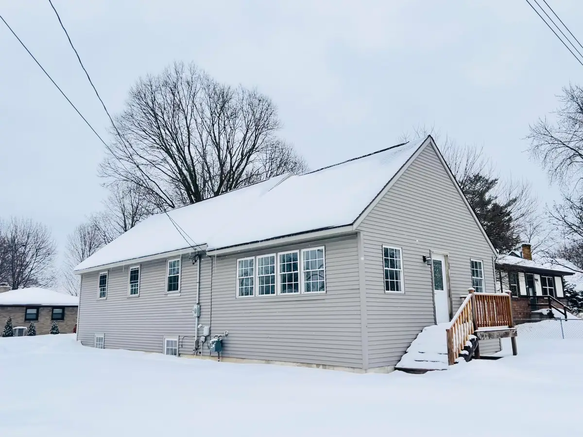 3994 Canal Avenue SW, Grandville, MI 49418 - Image #1