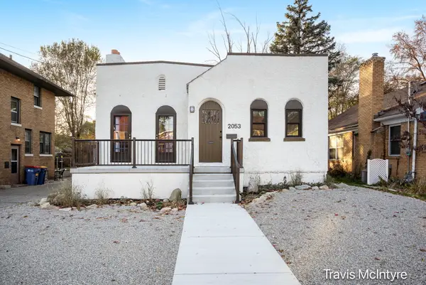 2053 Paris Avenue SE, GrandRapids, MI 49505