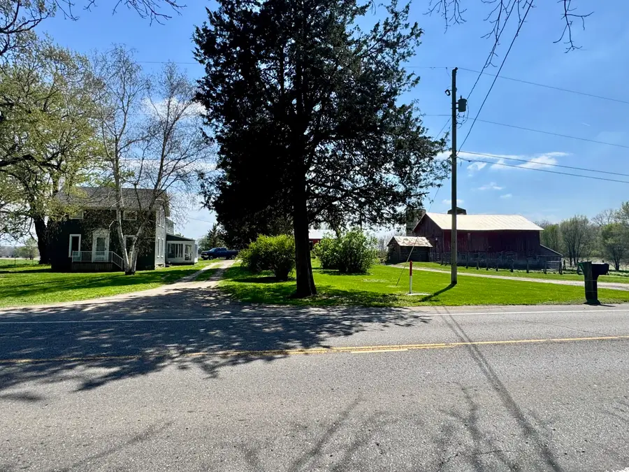 1224 102nd Avenue, Plainwell, MI 49080 - #2