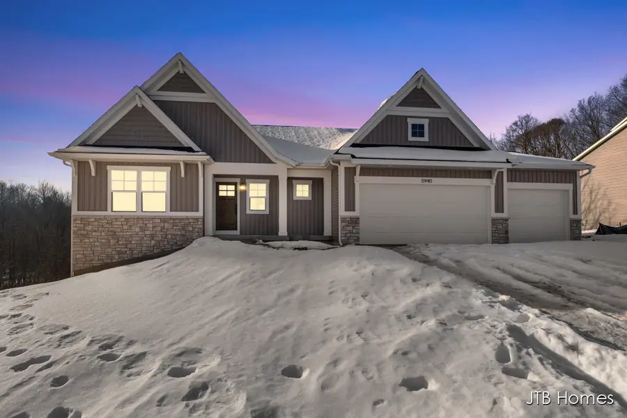 5940 Valley Point Drive SE, Caledonia, MI 49316 - #2