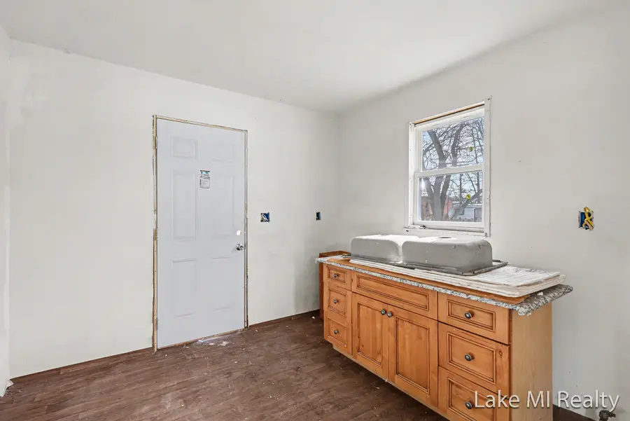 2304 Dyson Street, Muskegon Heights, MI 49444 - #3