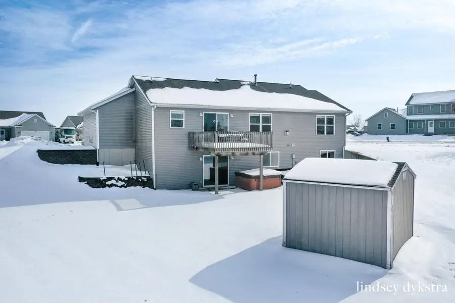 943 Red Tail Drive, Coopersville, MI 49404 - #2