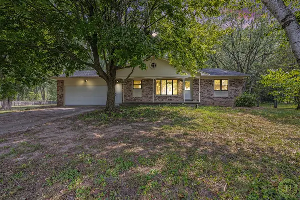 8700 Whittall Street NE, Rockford, MI 49341