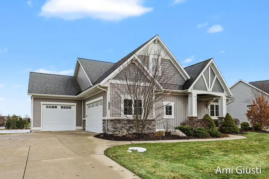 8232 Park West Drive, Jenison, MI 49428 - #3