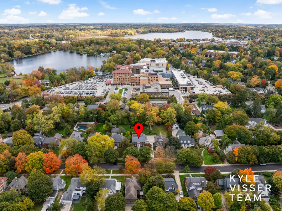 508 Cambridge Boulevard SE, East Grand Rapids, MI 49506 - #2