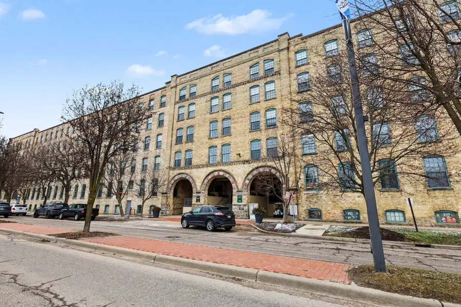940 Monroe Avenue NW Unit: 341, Grand Rapids, MI 49503 - #2