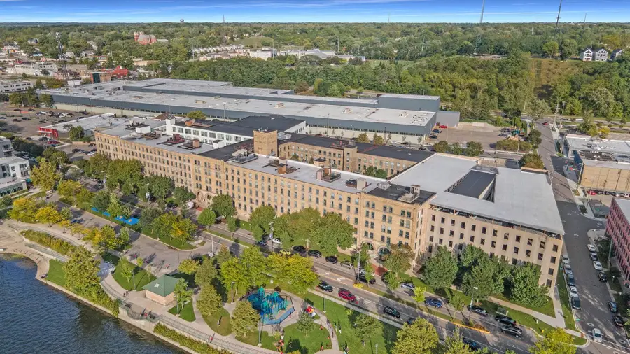 940 Monroe Avenue NW Unit: 341, Grand Rapids, MI 49503 - #3