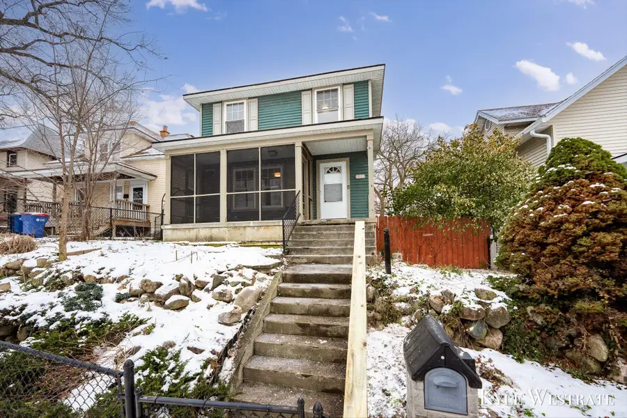 528 Woodlawn Street SE, Grand Rapids, MI 49507 - #2