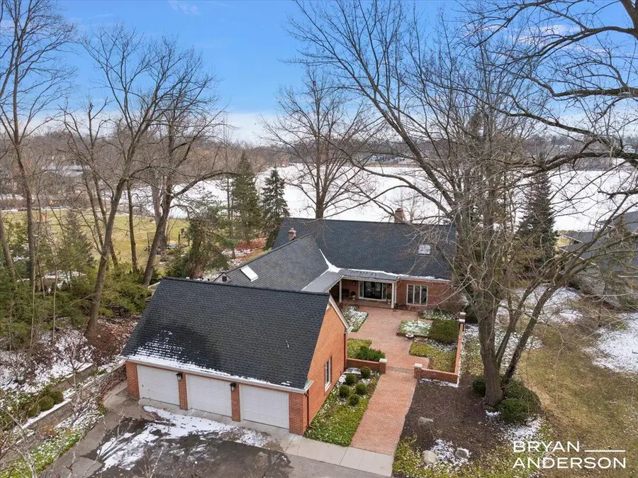 3150 Manhattan Lane SE, East Grand Rapids, MI 49506 - #2