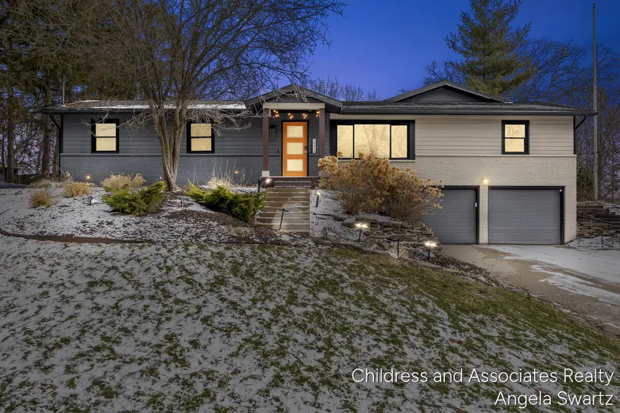 3334 Rickman Avenue NE, Grand Rapids, MI 49525 - #2