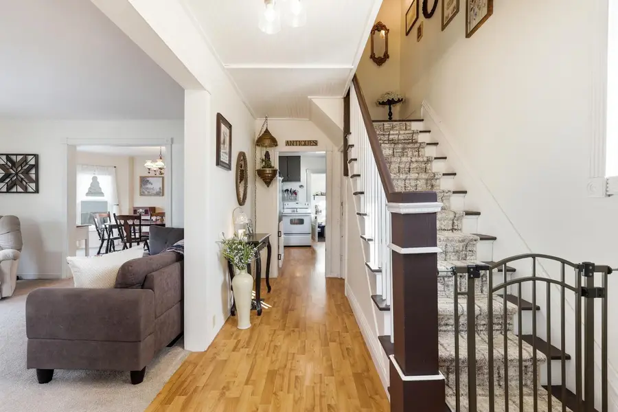 614 E Washington Street, Ionia, MI 48846 - #3