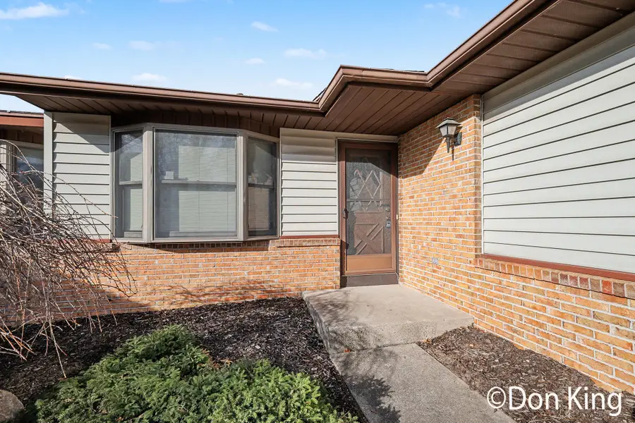 2151 Ter Van Drive NE, Grand Rapids, MI 49505 - #3