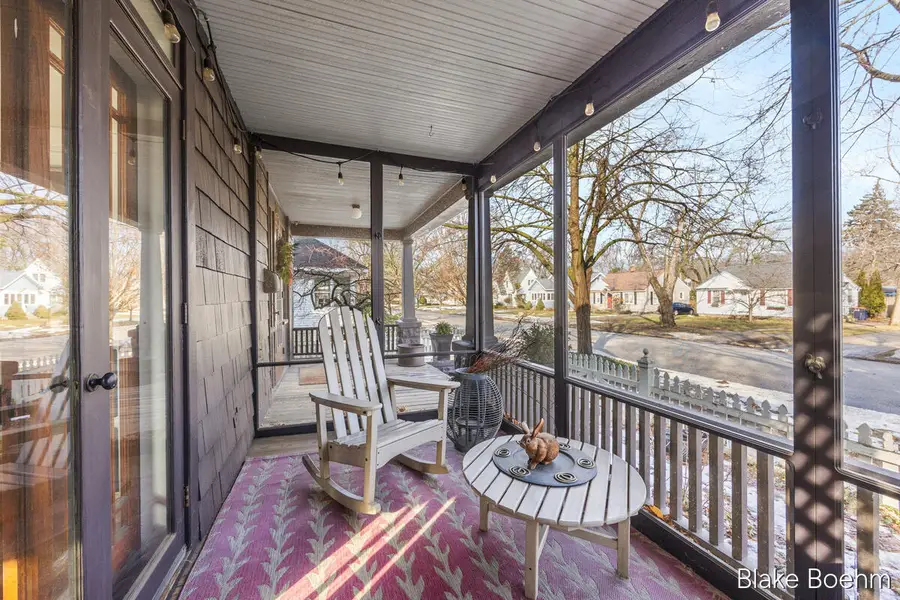 202 E 26th Street, Holland, MI 49423 - #3