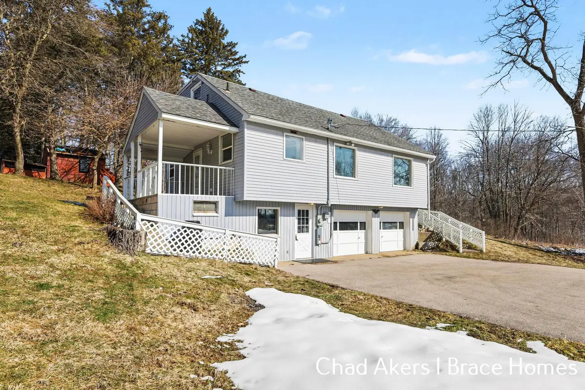 9555 Eastern Avenue SE, Gaines, MI 49315 - #1