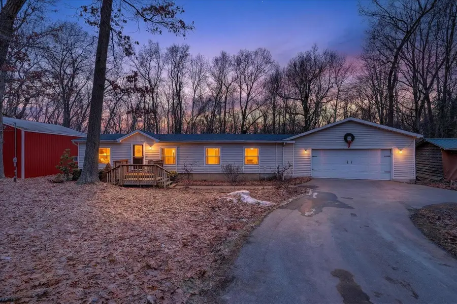 6733 Carolyn Drive NE, Nelson, MI 49343 - #2