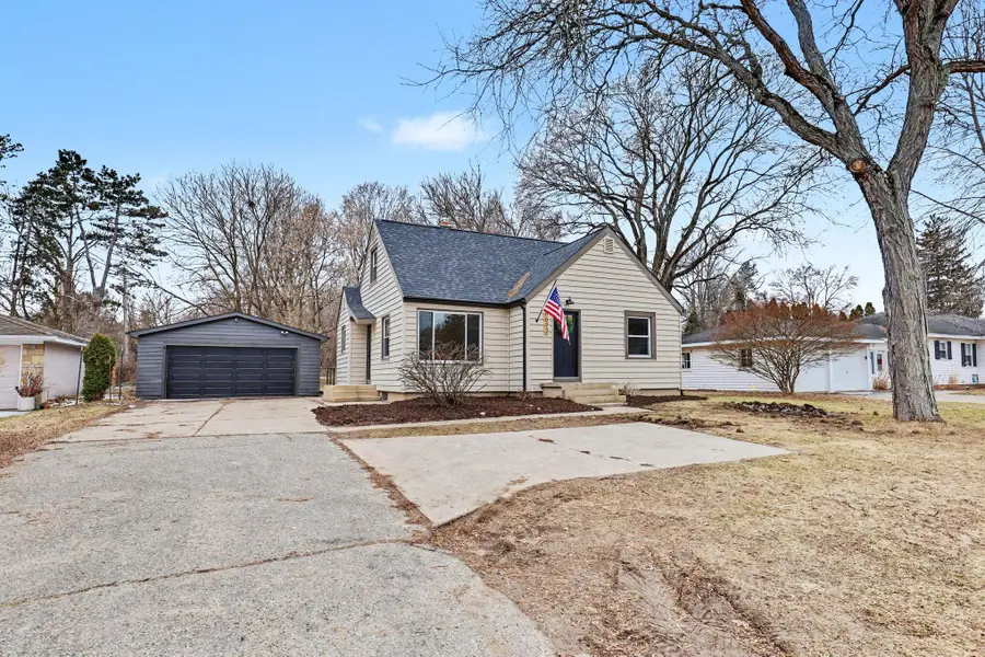 6672 Cascade Road SE, Cascade, MI 49546 - #3