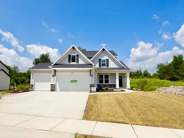 5911 Valley Point Drive SE, Caledonia, MI 49316