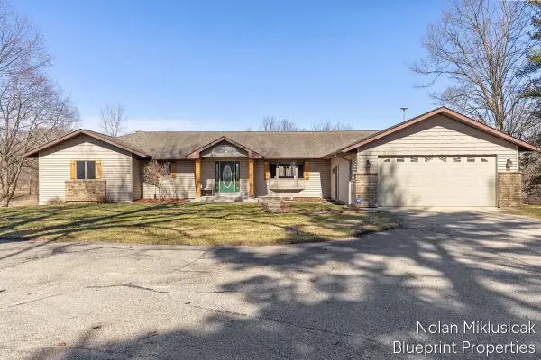 15342 W Almy, HowardCity, MI 49329