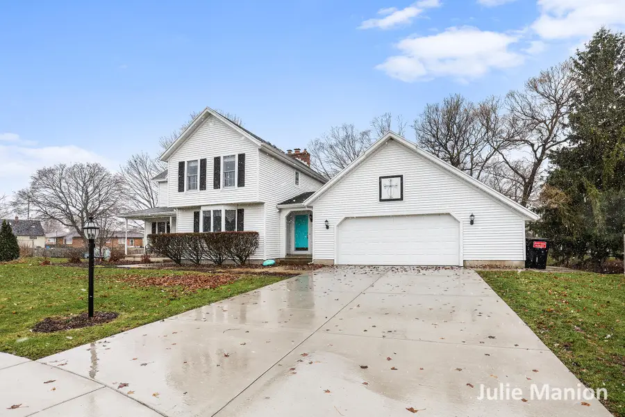 4701 Maplehollow Court SE, Kentwood, MI 49508 - #2