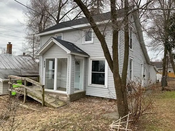 205 W Montcalm Street, Greenville, MI 48838