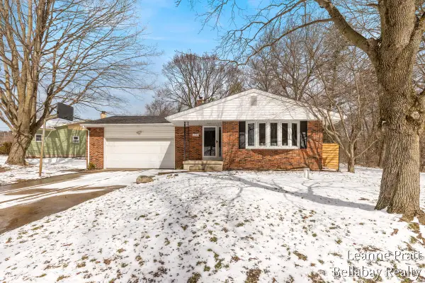 231 Eden Road, BattleCreek, MI 49017