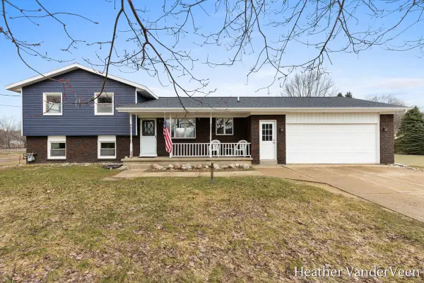 4725 Baldwin Street, Hudsonville, MI 49426