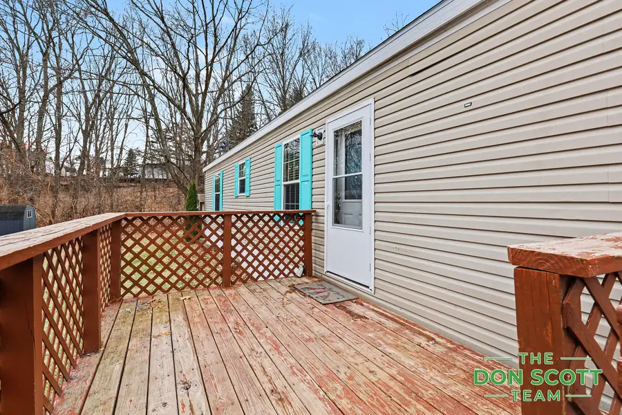 6913 Sandwood Street NE, Rockford, MI 49341 - #2