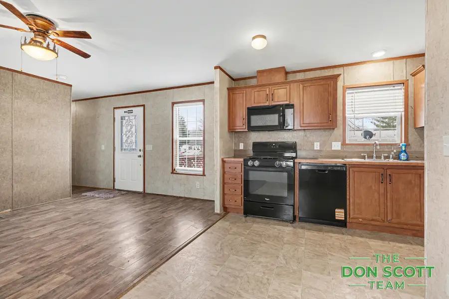 6913 Sandwood Street NE, Rockford, MI 49341 - #3