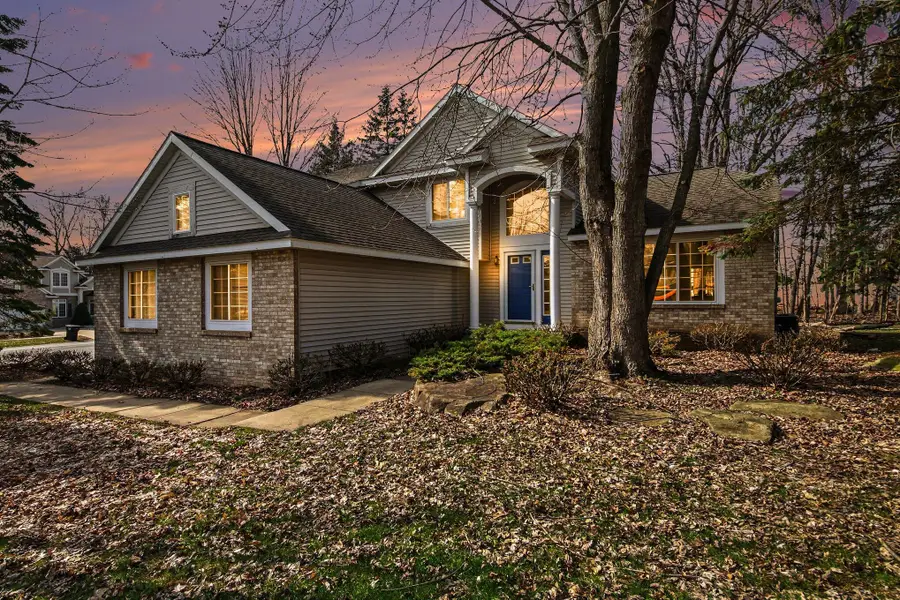 3589 Meadow Grove Drive, Kentwood, MI 49512 - #2